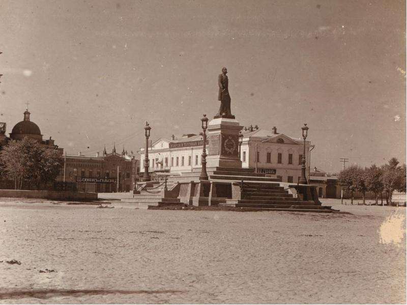 Памятник Александру I на